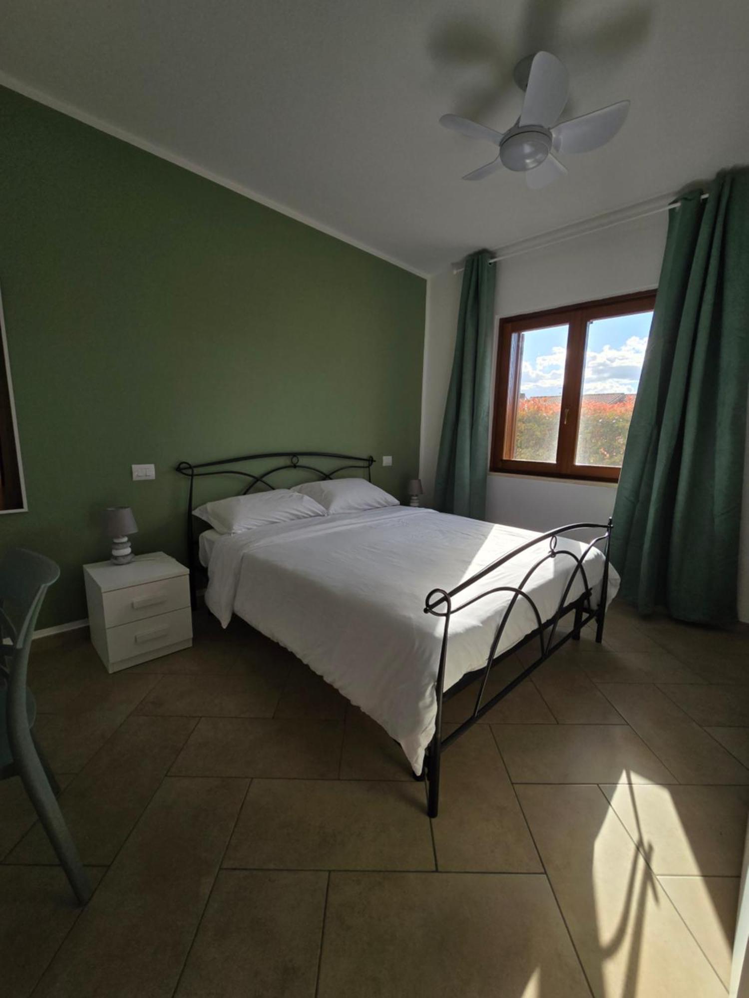 Casa Achille Hotel Спело Екстериор снимка
